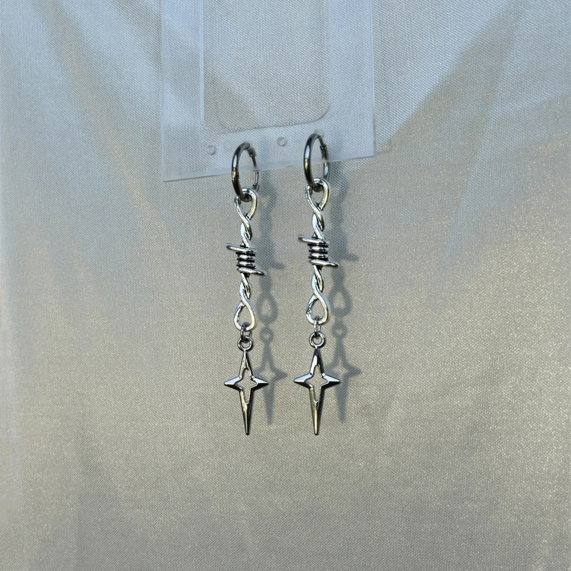 Wholesale Cross-border Foreign Trade Spiny Mang Star Earrings European and American Gothic Punk op Earrings Cute Alternative Hanging Ear Buckle Earrin