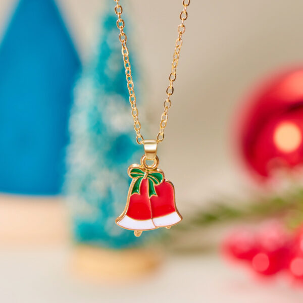 Wholesale Europe and the United States cross-border new Christmas necklace Joker fashion Christmas bell snowflake painting oil diamond paper card necklace