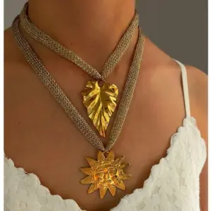 Main Picture Leaves + Sun Smiley Face Two-piece Set / Average Size