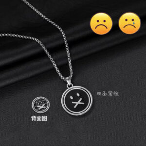 8708#Rotating black face necklace