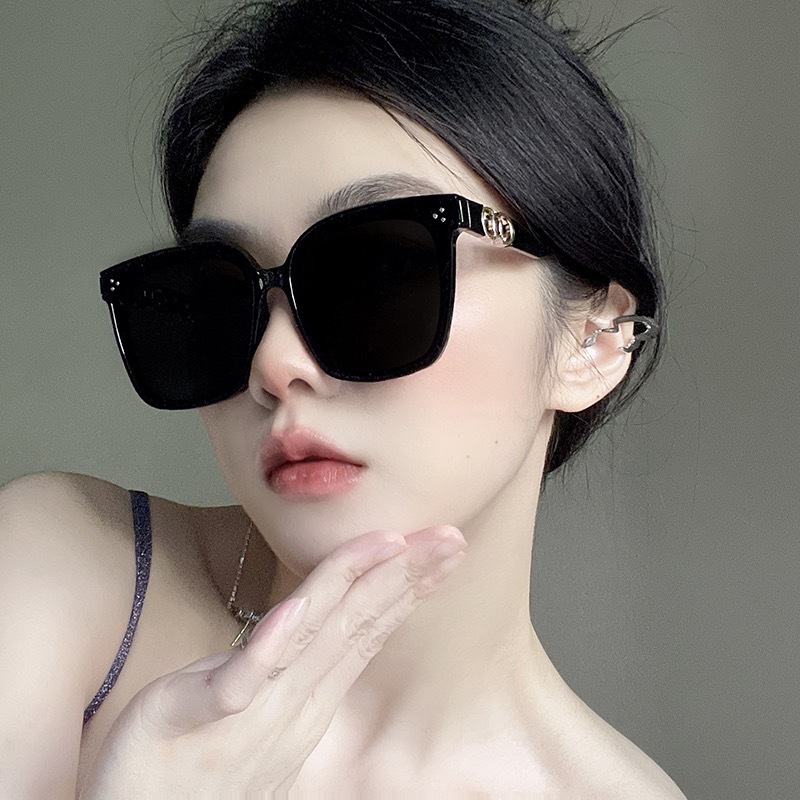 Wholesale 2024 New Large Frame Slim Sunglasses Women's Instagram High-end Sunglasses Men's Fashionable UV-proof Sunglasses