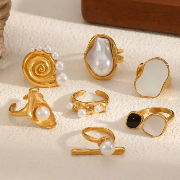Wholesale PVD Coated Real Gold Plated 18K Gold Conch 304 Stainless Steel Vacation Classic Style Waterproof Non Tarnish Rings