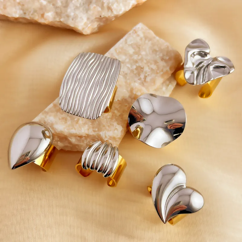 Wholesale PVD Coated Real Gold Plated 18K Gold Irregular Geometric Heart Shape 304 Stainless Steel Casual Retro Simple Style Waterproof Non Tarnish Op