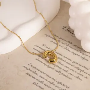 Gold / Letter C