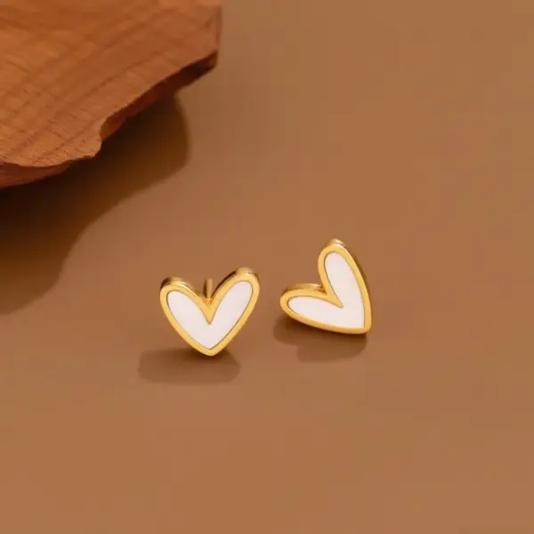 Wholesale Elegant Heart-shaped Hoop Earrings For Women 18K Gold Titanium Steel Non-fading Luxurious Fashion Jewelry Ear Clips Heart-shaped