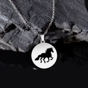 Wholesale Jewelry Simple Style Horse 304 Stainless Steel No Inlaid Hollow Out Stainless Steel Necklaces