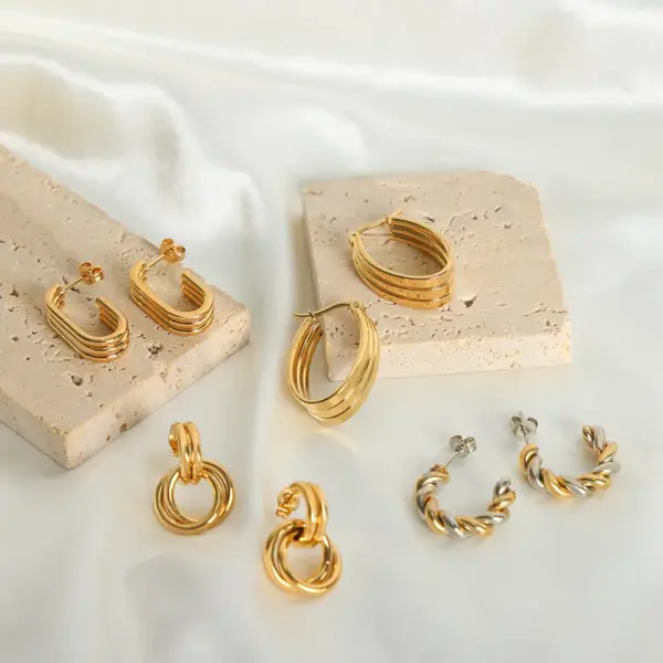 Wholesale 304 Stainless Steel Geometric PVD Coated 18K Gold Plated 18K Gold Simple Style Waterproof Non Tarnish Plating Rose Gold Gold Silver Ear Studs