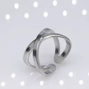 E31 Steel Color / Adjustable Opening