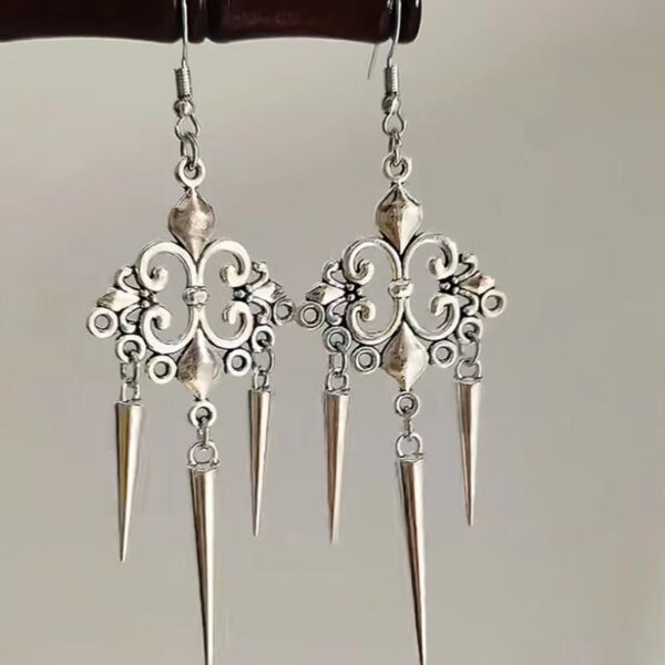 Wholesale Gothic Vintage Pointed Tapered Studded Earrings, Hip Hop Rock Punk Style