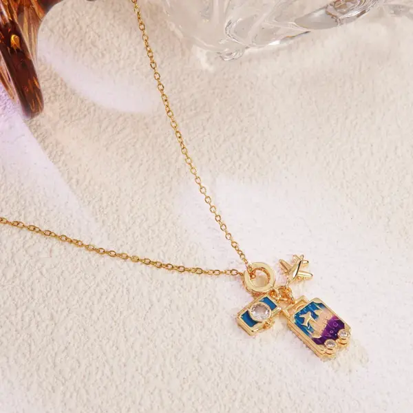 Wholesale 304 Stainless Steel Plastic Copper Earth Travel Ion Plating (IP) 18K Gold Plated Vintage Style Classic Style Cable Chain Pendant Necklace