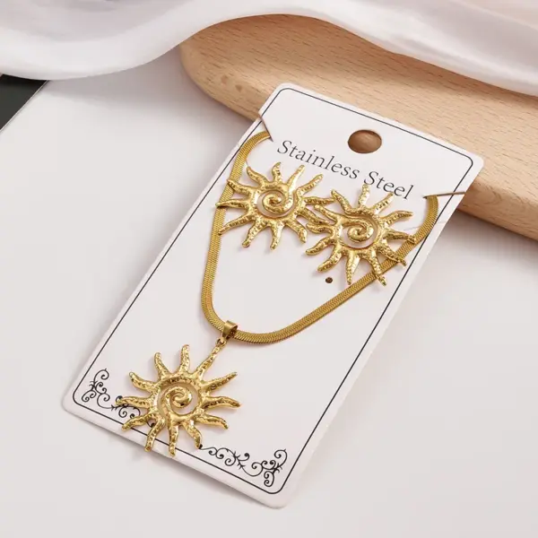 Sun Spiral Shell Earrings Necklace Set 304 Stainless Steel Electroplated Jewelry Set Casual Holiday Modern Style For Women