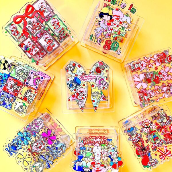 Wholesale Acrylic Pen Holder and Pen Box Storage Cross-Border Tk Beauty Area Popular Strawberry Girl Strawberry Shortcake