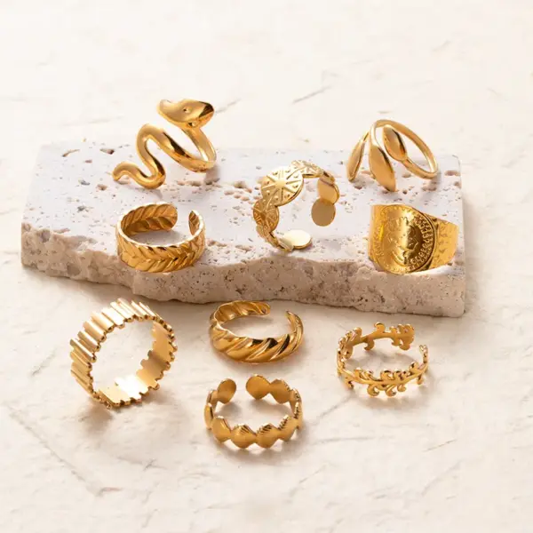 Wholesale PVD Coated Leaf Solid Color Snake 304 Stainless Steel Retro Waterproof Non Tarnish Open Ring