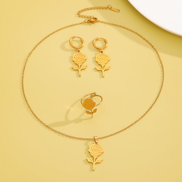 Wholesale Elegant 3D Rose Pendant Collarbone Necklace