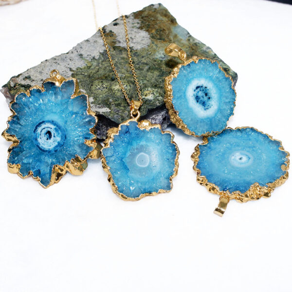 Wholesale Natural Crystal Sunflower Pendant Asymmetrical Raw Stone Natural Stone Slice Gold-Plated Necklace Accessories