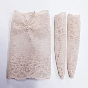 Flesh color plus socks / Height 29cm 6 cents baby underwear