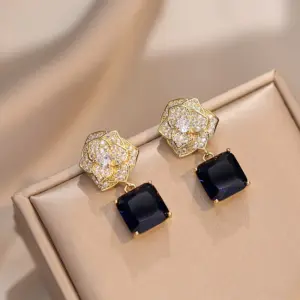 E392 Camellia Earrings