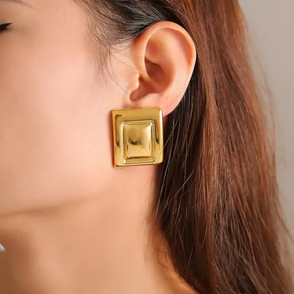 Wholesale PVD Coated Real Gold Plated 18K Gold Rectangle 304 Stainless Steel Elegant Retro Roman Style Waterproof Non Tarnish Ear Studs