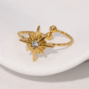 Gold / Rings