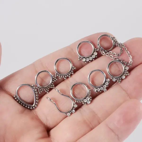 Wholesale 1 Piece Nose Rings & Studs Hip-Hop Round 304 Stainless Steel Rhinestone Copper Plating Rhinestones Zircon Nose Pin