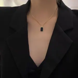 Wholesale PVD Coated Real Gold Plated 18K Gold Rectangle 304 Stainless Steel Simple Style Waterproof Non Tarnish 304 Stainless Steel Necklace