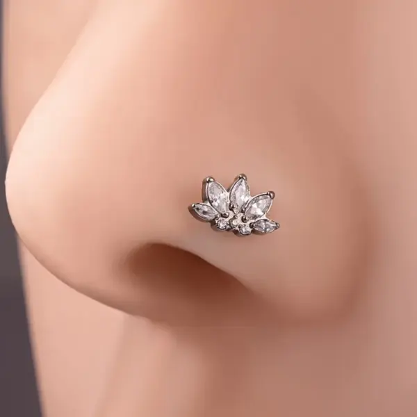 Wholesale 1 Piece Ear Cartilage Rings & Studs Simple Style Commute Geometric Pure Titanium Alloy Zircon Vacuum Plating 14K Gold Plated White Lip