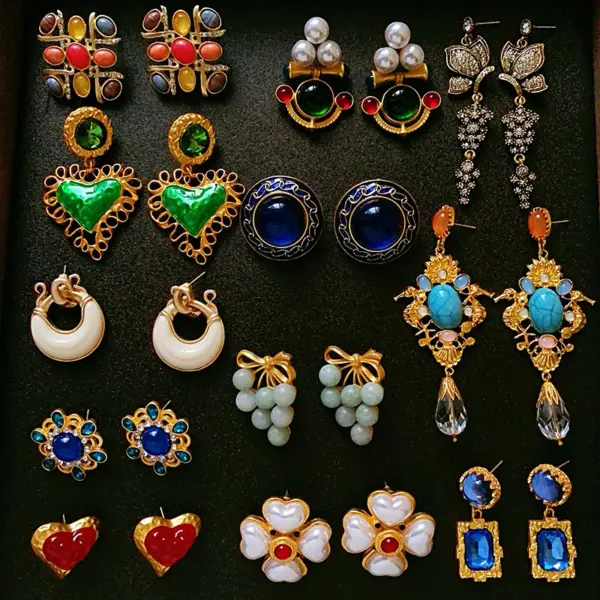 Mid-ancient Vintage Earrings Silver Needle Distressed Metal Vintage Earrings French Temperament Court Style Earrings For Women Wholesale