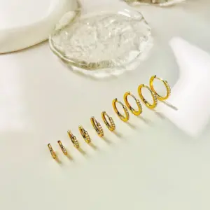 Wholesale 1 Pair Casual Simple Style Classic Style Round Plating Inlay Copper Zircon 18k Gold Plated Hoop Earrings