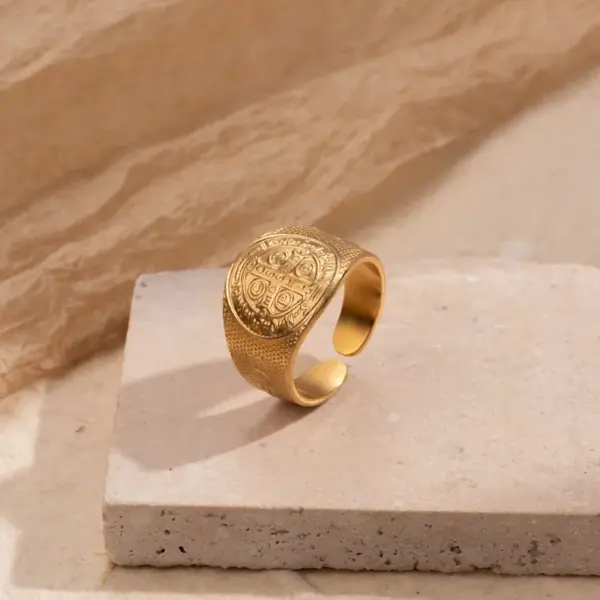 Wholesale PVD Coated Solid Color 304 Stainless Steel Retro Waterproof Non Tarnish Wide Band Ring Open Ring