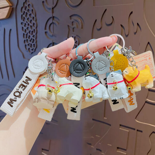 Wholesale Cartoon Wood Carving Wind Bell Cat Keychain Bag Pendant Couple Backpack Key Chain Doll Hanging Small Gifts