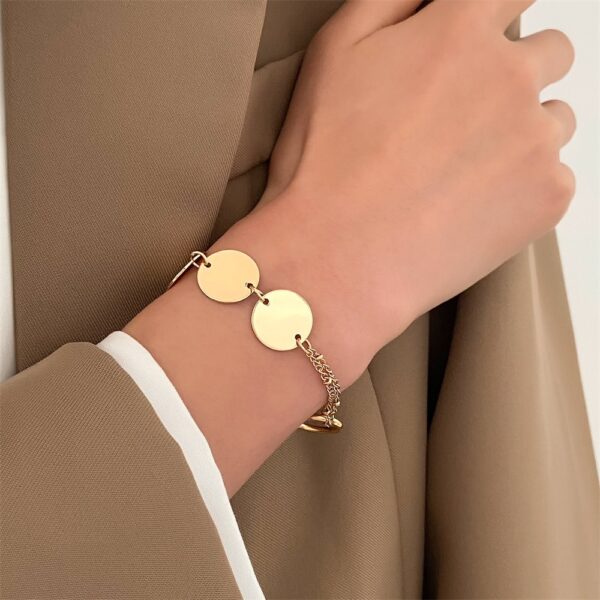 oly-540300d7ac99e72b5b3987ca4f97a52c Wholesale Retro metal short disc clavicle chain