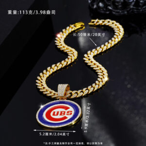 Gold (pendant + chain)