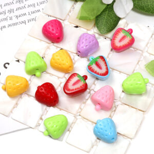 Wholesale Creative colorful 3D strawberry and apple fruit beaded cartoon high-value loose beads DIY mobile phone chain jewelry accessories