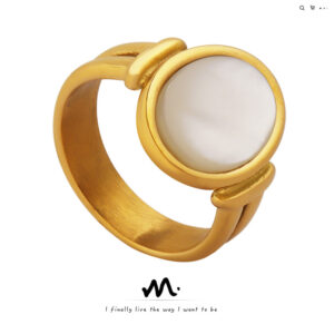 Wholesale French Ins Style Vintage White Sea Shellfish Charming Ring Jewelry Plated with 18 Real Gold Titanium Steel Finger Ring Jewelry A256