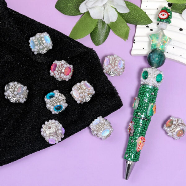 oly-54f16dd78f089f448b21c0c5fc6691b0 Wholesale Heavy Industry Western Regions Princess Pearl Beaded DIY Phone Chain Keychain