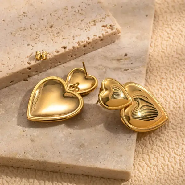 PVD Coated Heart Shape 304 Stainless Steel Simple Style Korean Style Waterproof Non Tarnish Drop Earrings