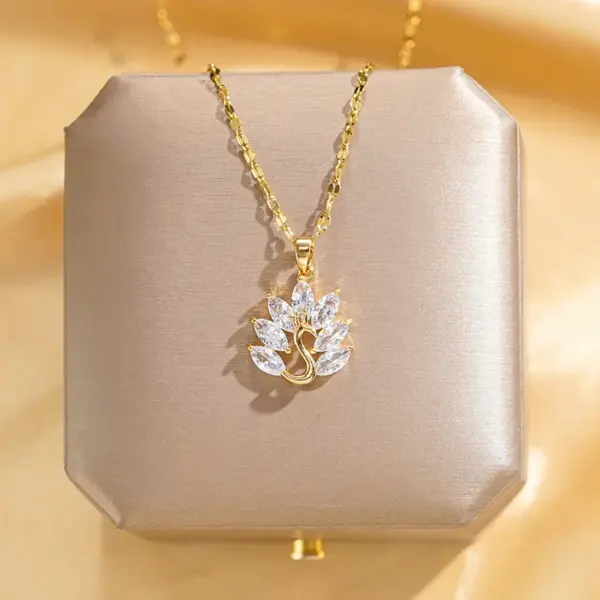 Wholesale Jewelry Glam Luxurious Solid Color 304 Stainless Steel Copper Diamond 18K Gold Plated Plating Inlay Pendant Necklace