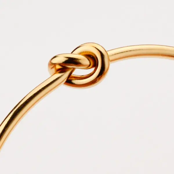 PVD Coated Gold Plated C Shape Stainless Steel Titanium Steel Simple Style Waterproof Non Tarnish Bangle