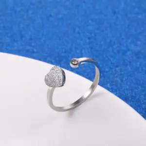 Silver / Adjustable Opening