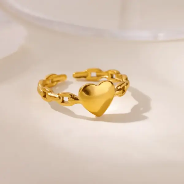 Wholesale Luxurious Vintage Large Imitation Pearl Women's Ring 18K Gold Plated Four-Leaf Clover Rotating Heart Blue Zircon Jewelry Ring