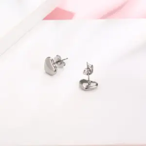 Wholesale 1 Piece Simple Style Heart Shape Plating 304 Stainless Steel Ear Studs