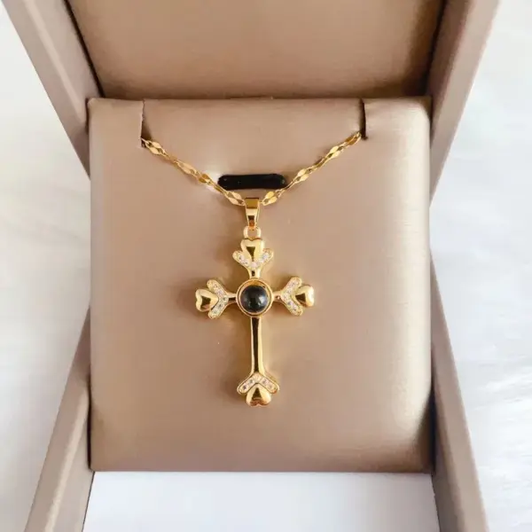 Wholesale Fashionable Love You Heart Projection Necklace Women Design Lockbone Chain Jewelry In Hundred Languages For Valentine's Day