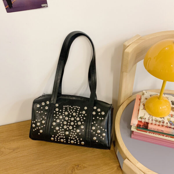 Wholesale Niche design underarm bag