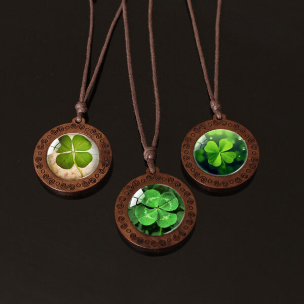 Wholesale Lucky Four-Leaf Clover Pendant Necklace