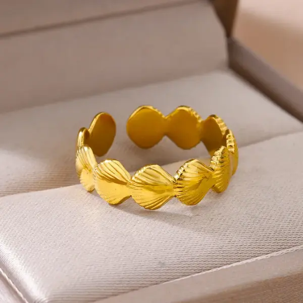 PVD Coated Real Gold Plated Flower 304 Stainless Steel Vintage Style Simple Style Waterproof Non Tarnish Rings