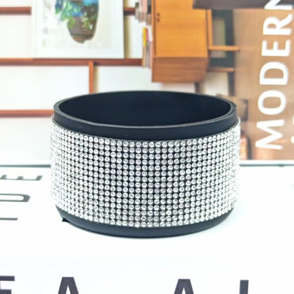 oly-55ba86d604026fef8eee453b80fdddd3 Wholesale Sparkling Diamond Silicone Cup Sleeve