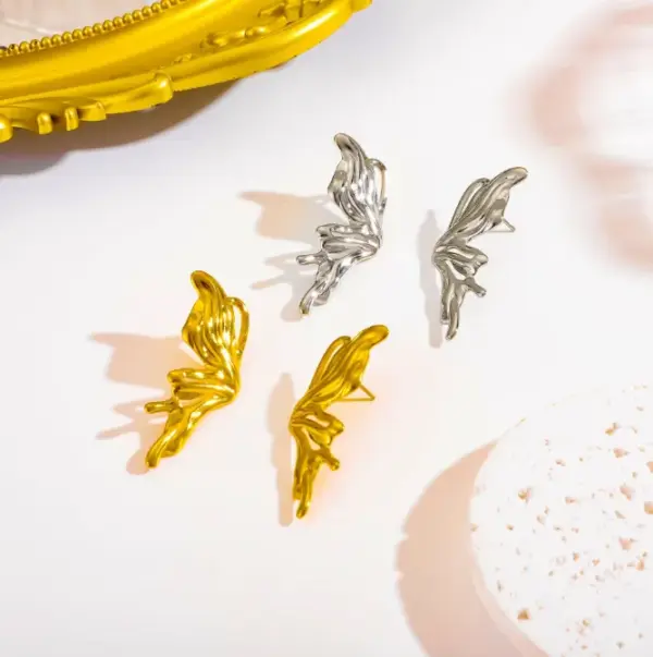 PVD Coated Real Gold Plated Butterfly 304 Stainless Steel Simple Style Classic Style Waterproof Non Tarnish Ear Studs