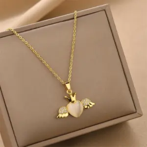 Wholesale Real Gold Plated Heart Shape Wings 304 Stainless Steel Fashion Waterproof Non Tarnish Necklace