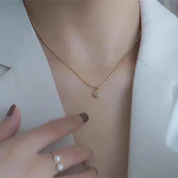 Wholesale PVD Coated Real Gold Plated 18K Gold Round 304 Stainless Steel Simple Style Commute Waterproof Non Tarnish 304 Stainless Steel Pendant Necklace