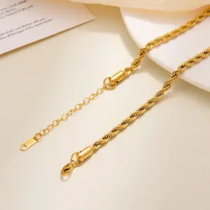 3mm Hemp Flowers Chain Bracelet / Gold